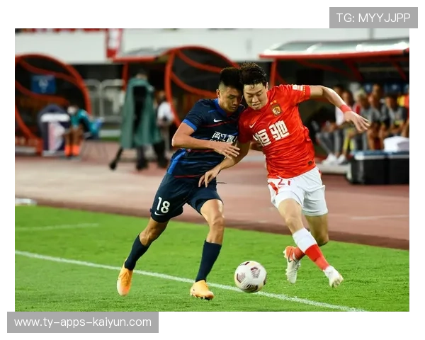 中超边路突破形成折射破门引爆现场——足球的激情与奇迹