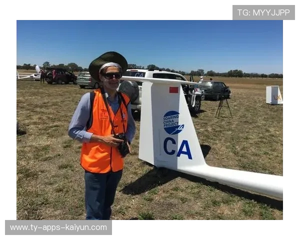 花样滑冰青训发布会吸引媒体广泛关注 花样滑冰青训发布会吸引媒体广泛关注